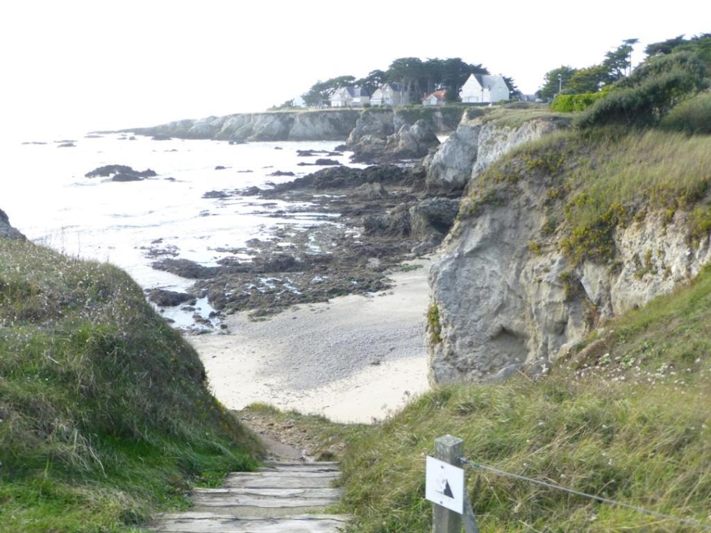 Maison Proche Plage Terrain De Tennis เลอปูลีแกน ภายนอก รูปภาพ